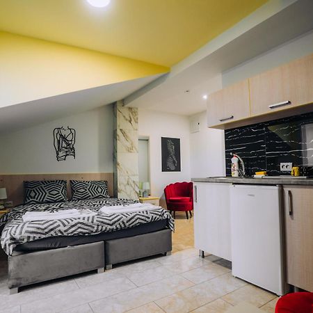 Makedon Apartments โอครีด ภายนอก รูปภาพ