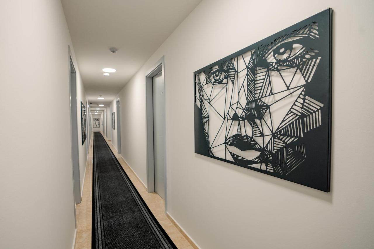 Makedon Apartments โอครีด ภายนอก รูปภาพ