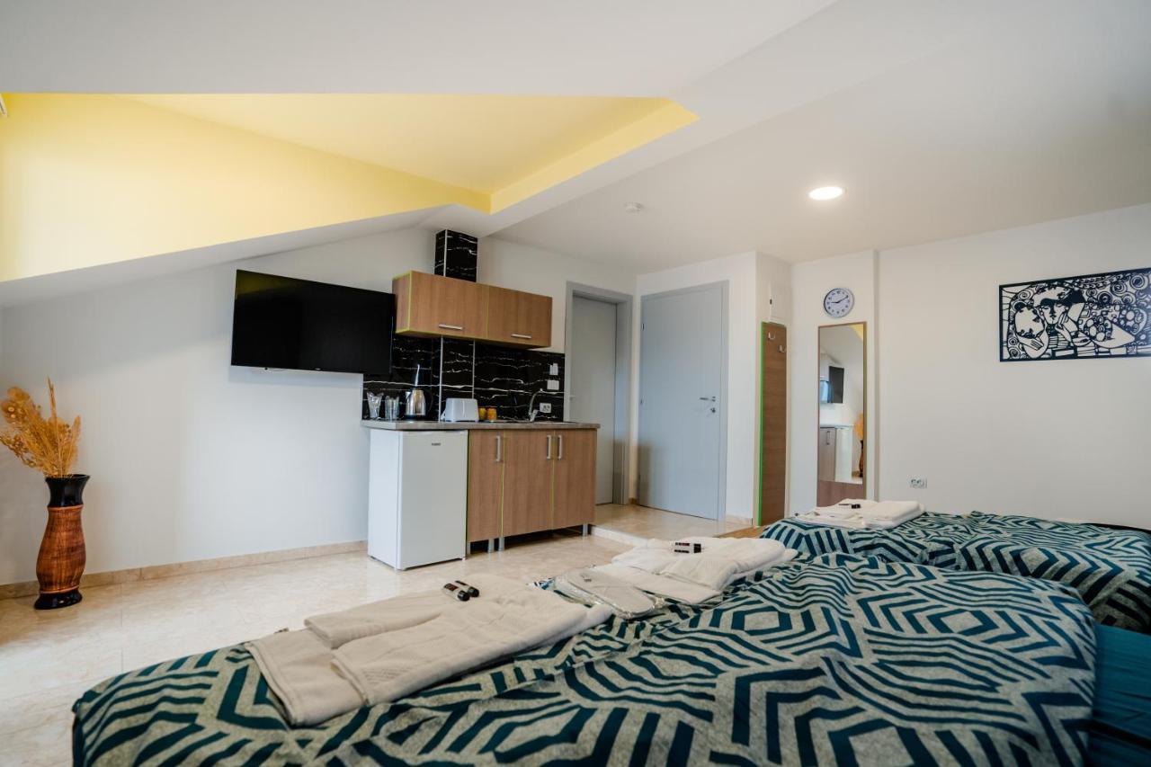 Makedon Apartments โอครีด ภายนอก รูปภาพ
