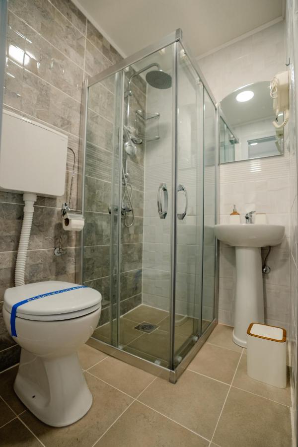 Makedon Apartments โอครีด ภายนอก รูปภาพ