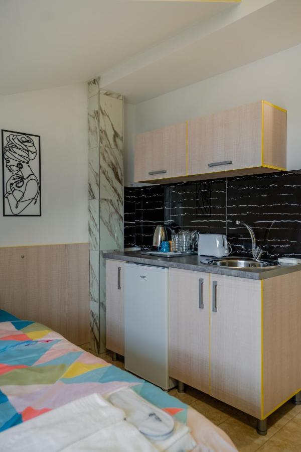 Makedon Apartments โอครีด ภายนอก รูปภาพ